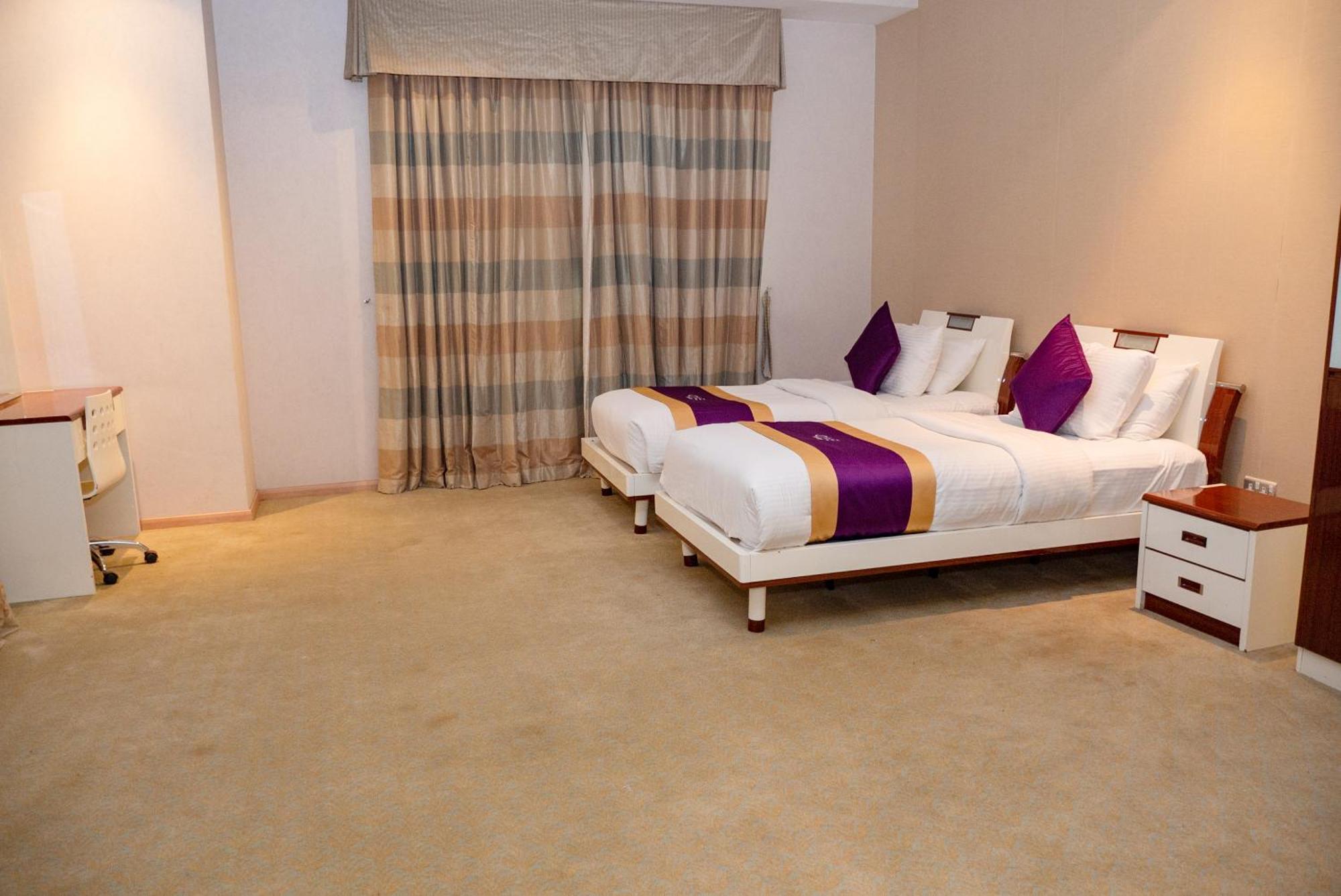 One Pavilion Luxury Serviced Apartments Manáma Kültér fotó
